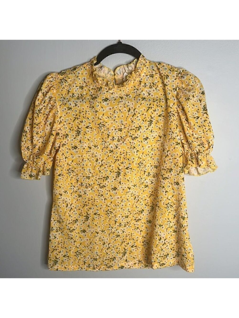 H&M Women’s Yellow Size 2 Blouse